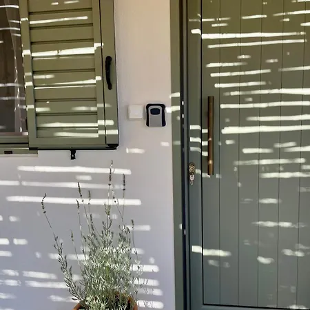 Metohi Luxury أغيا غاليني
